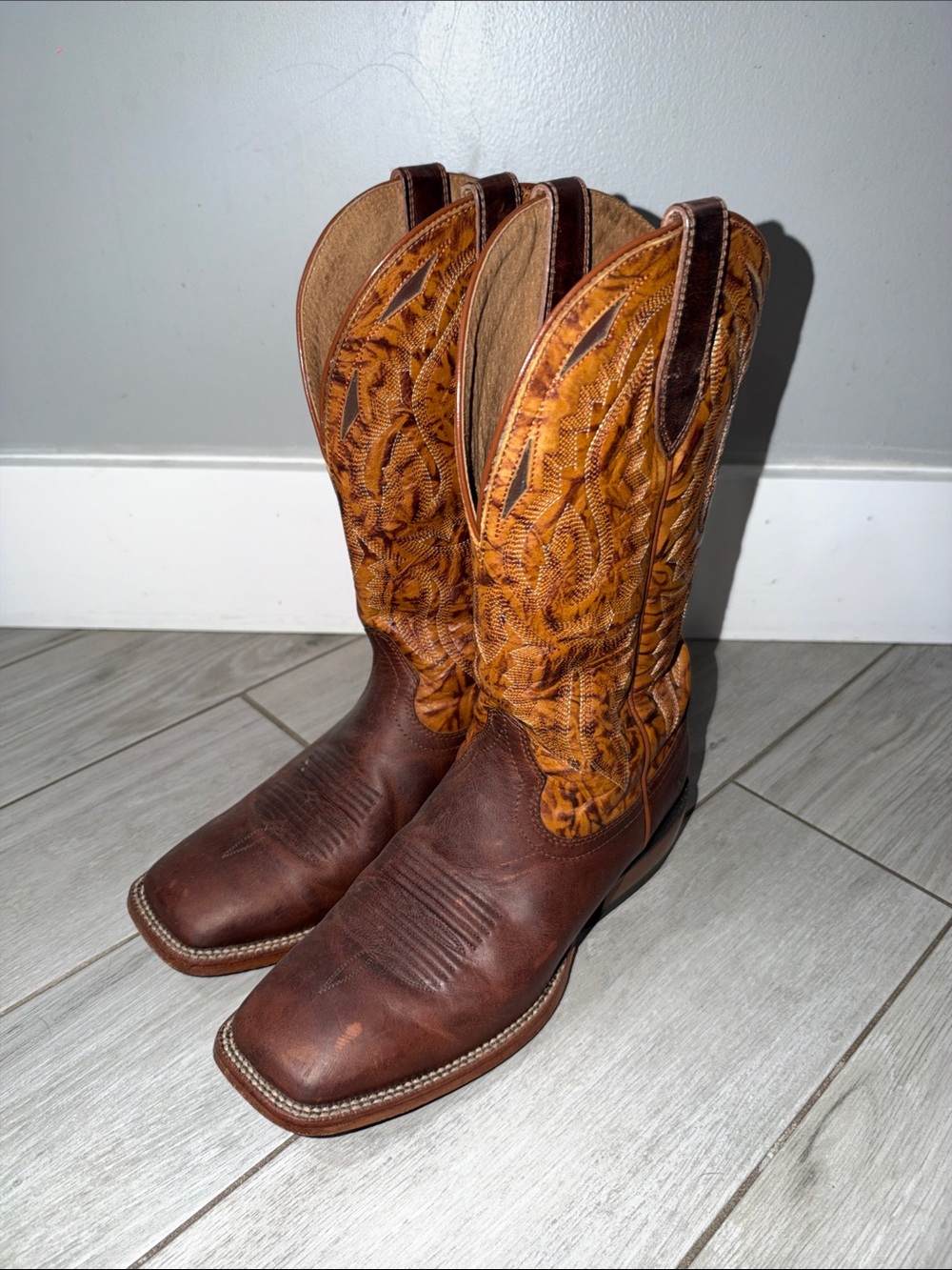 Ariat Men's Brown Leather Cowboy Boots - Two-Tone Brown